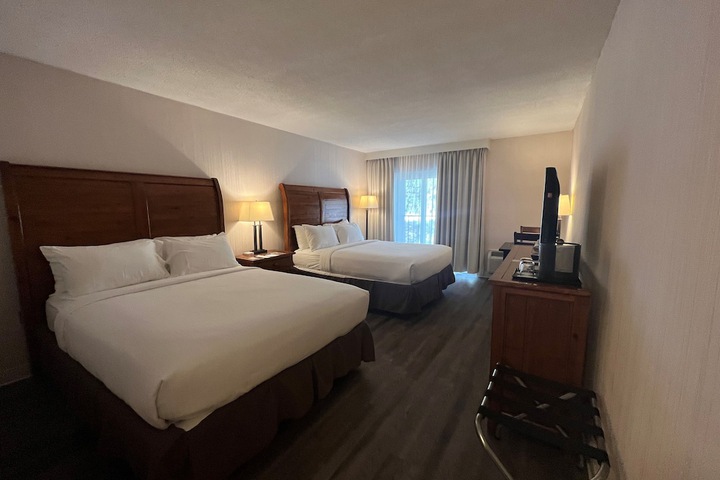 Room 26 of 151