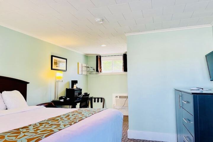 Room 18 of 60