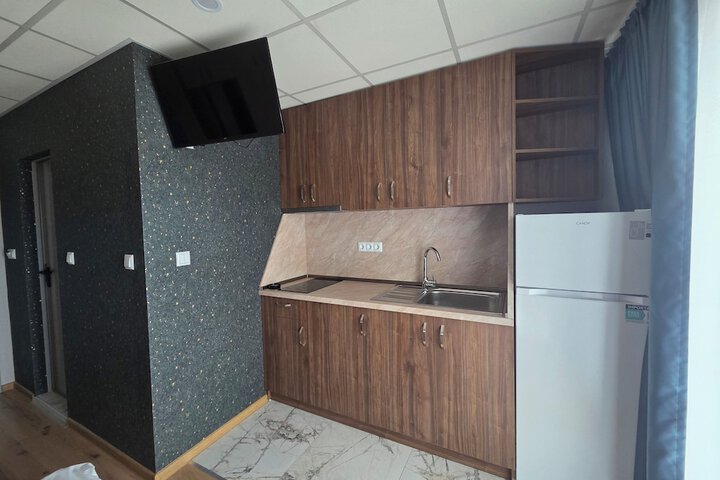 Room 73 of 137