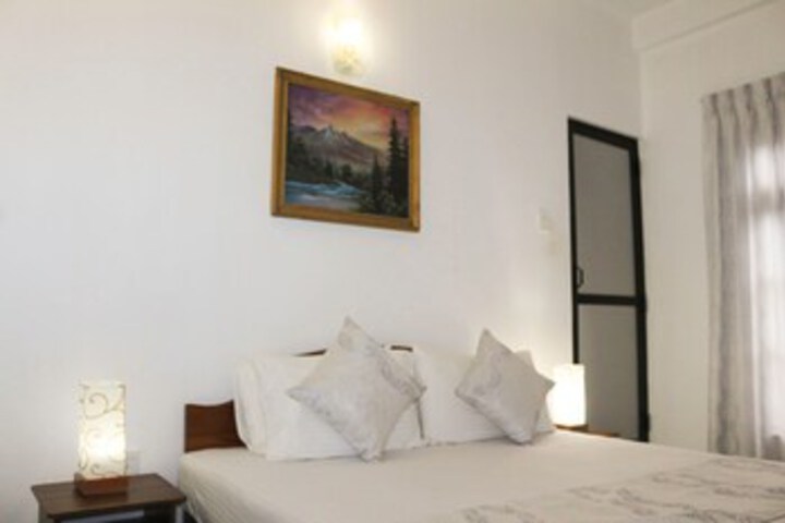 Room 18 of 22