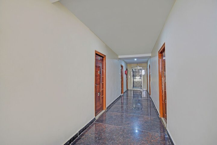 Hotel Interior 4 of 25