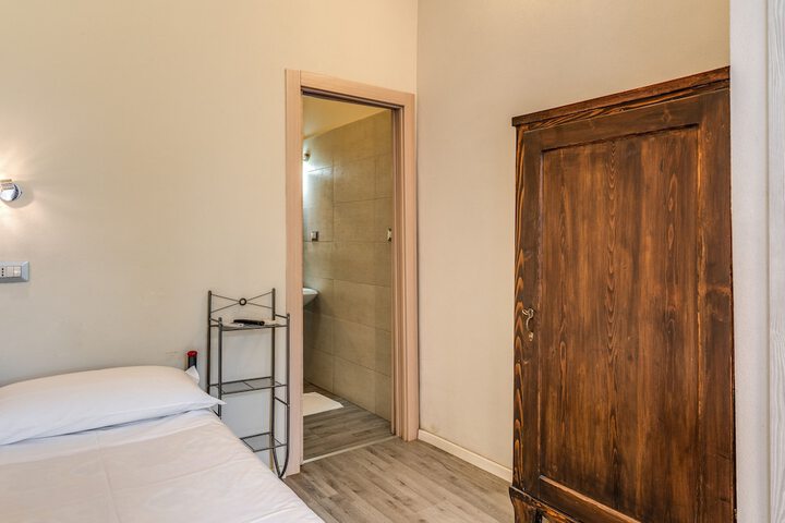 Room 18 of 69