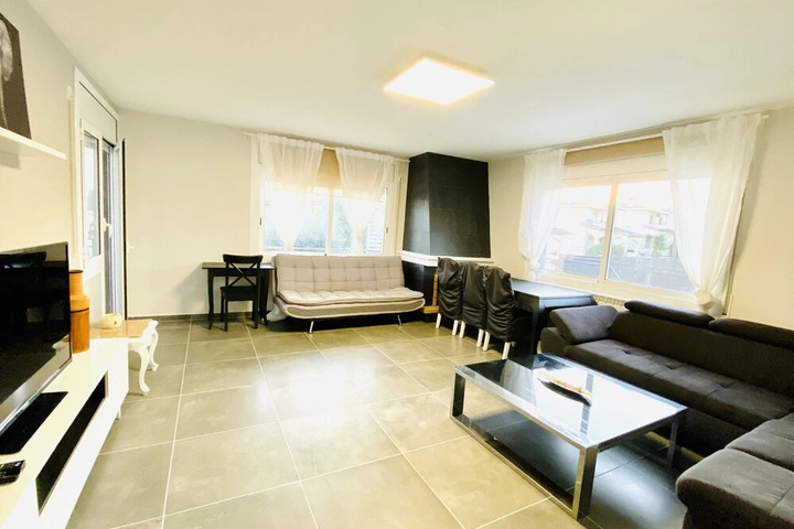 Room 4 of 22
