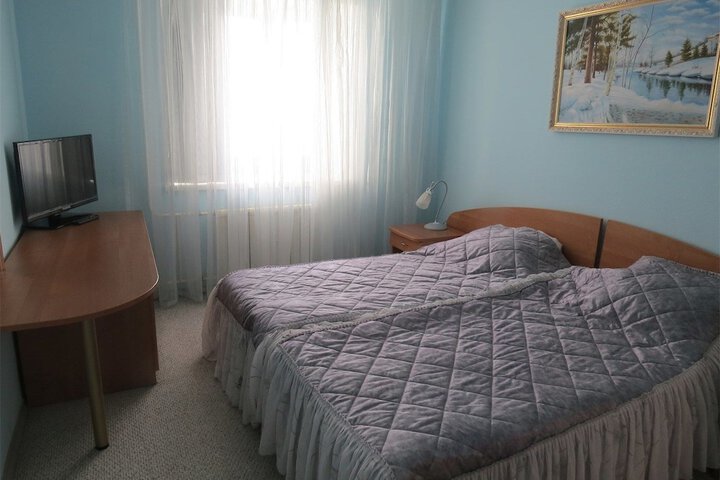Room 3 of 38