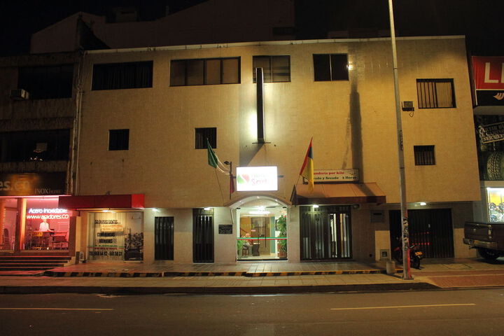 Photo 10