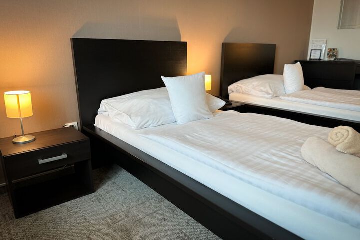 Room 42 of 76