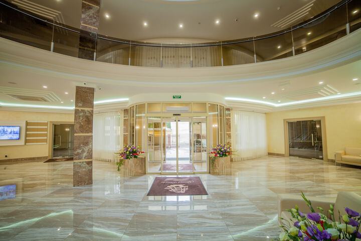 Hotel 2 of 119