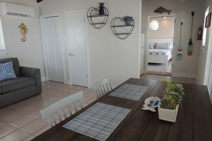Room 44 of 82