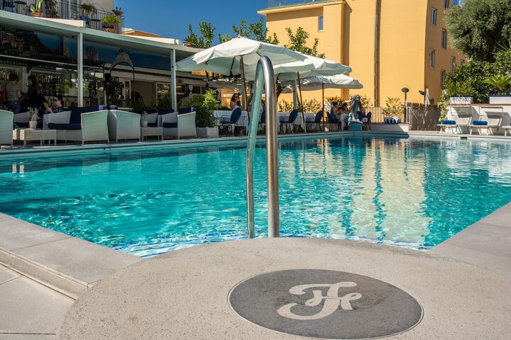 Pool 37 of 75
