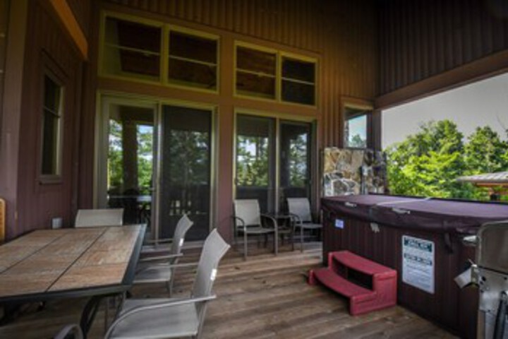 Terrace/Patio 2 of 33