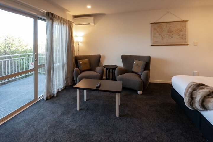 Room 71 of 120
