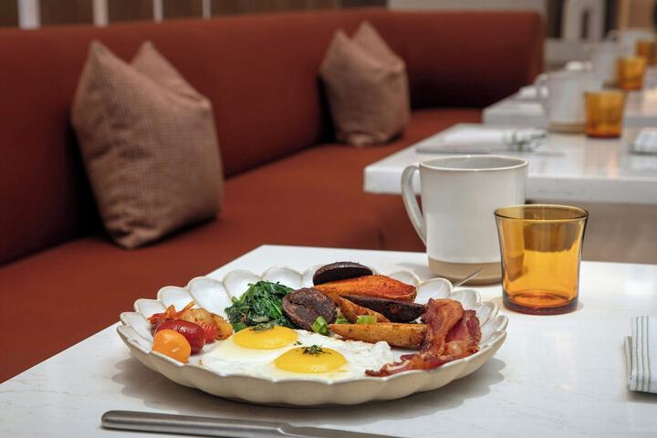 Breakfast/Coffee Service 35 of 55