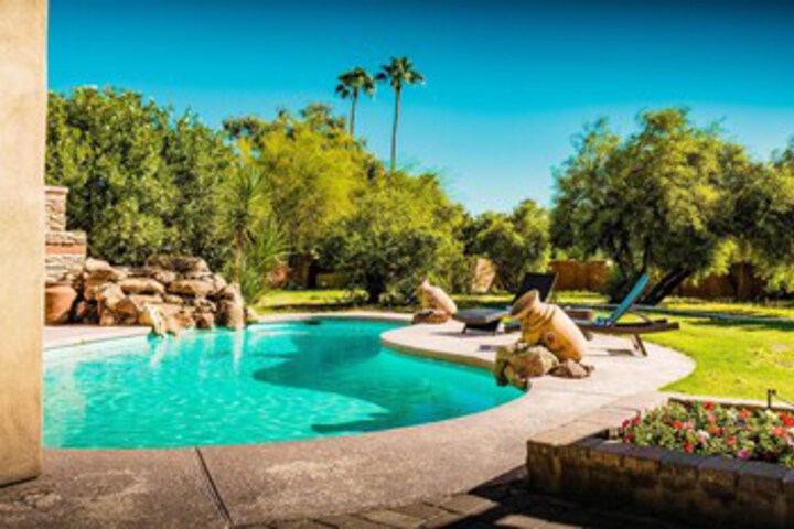 Pool 17 of 26