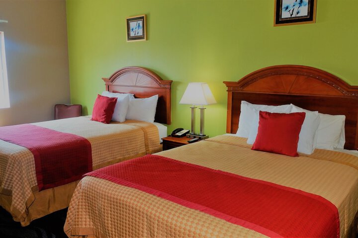 Room 21 of 37