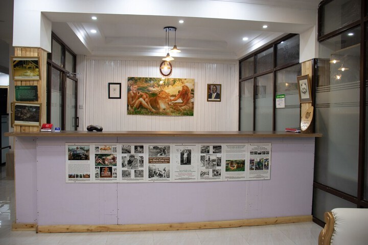 Hotel Interior 8 of 115