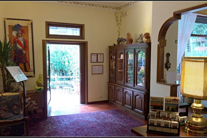 Hotel Interior 2 of 129
