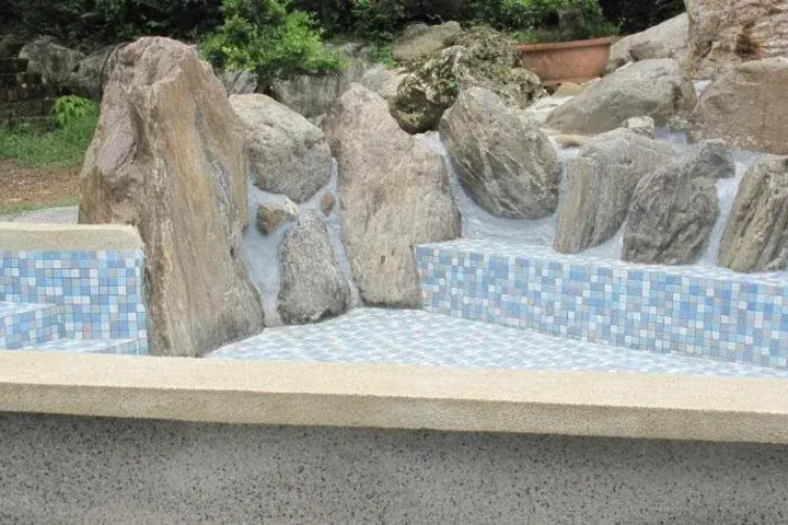 Pool 18 of 25