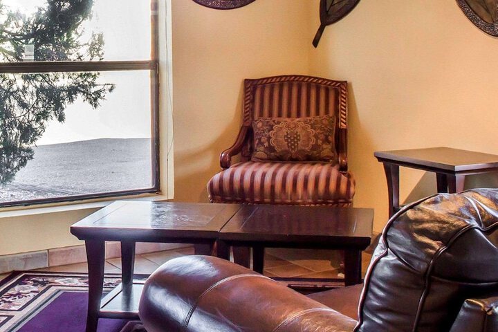 Hotel Interior 4 of 28