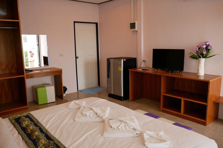 Room 6 of 29