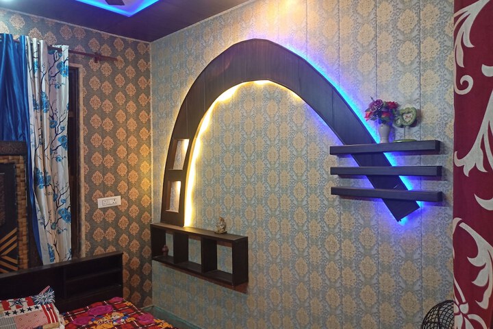 Room 3 of 17