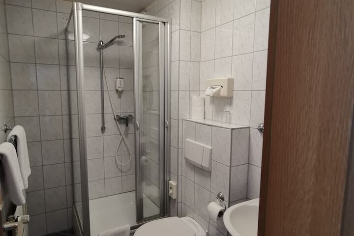 Room 7 of 7