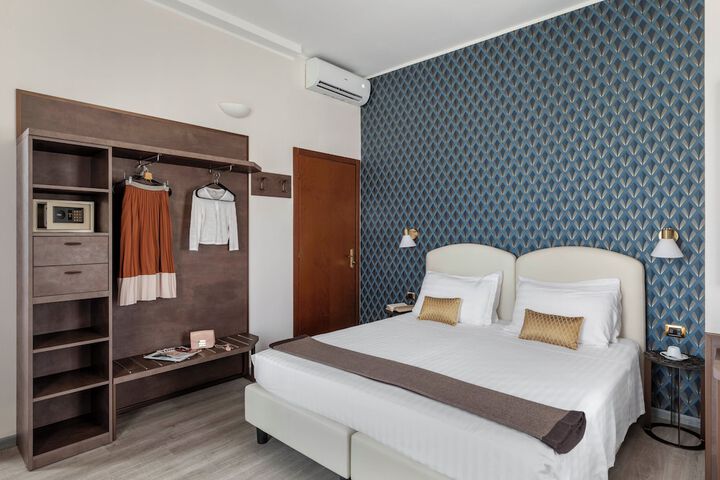 Room 46 of 82