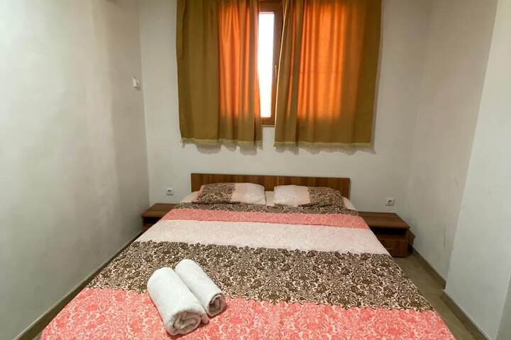 Room 18 of 40
