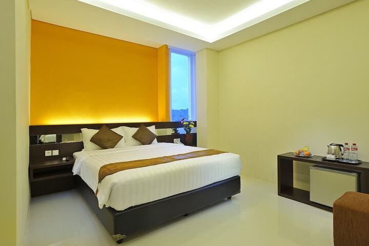 Room 4 of 22