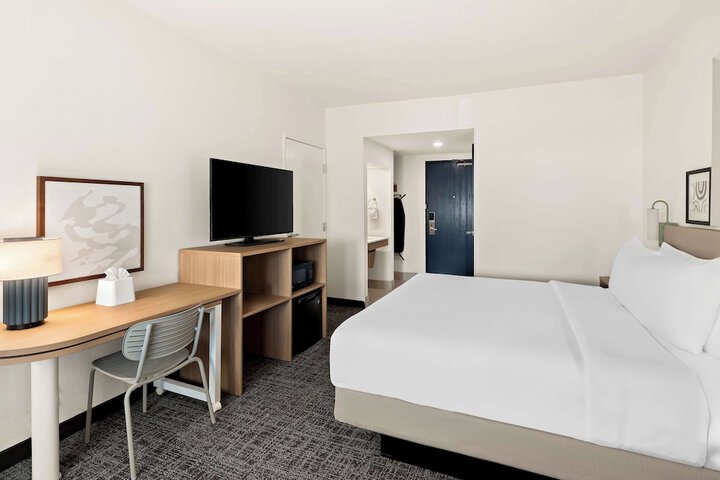 Room 26 of 55