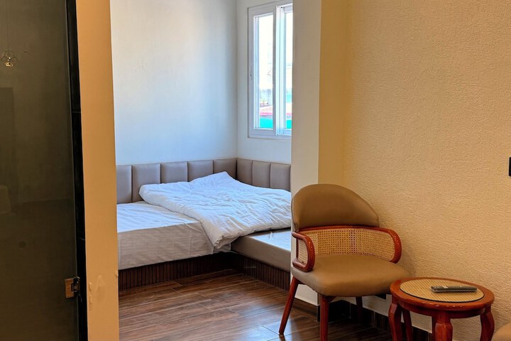 Room 44 of 95