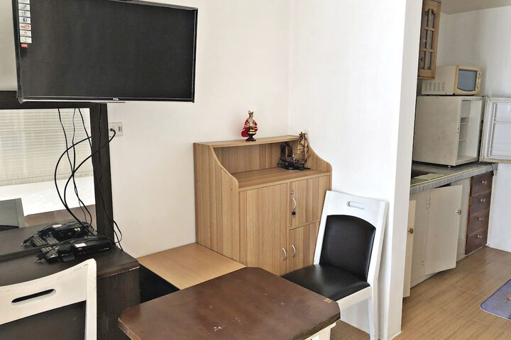 Room 36 of 43