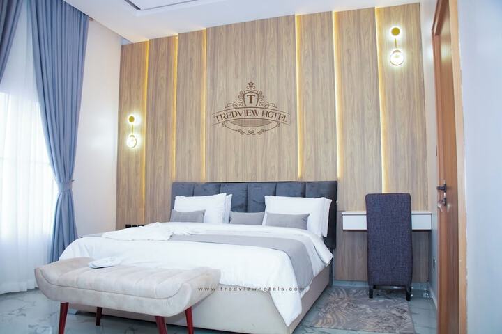 Room 4 of 21