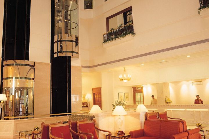 Guest Lobby