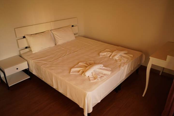 Room 44 of 139