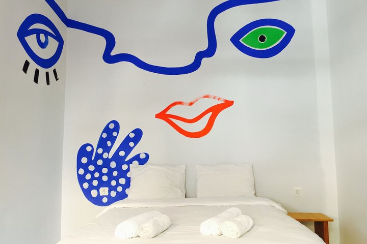 Room 9 of 21