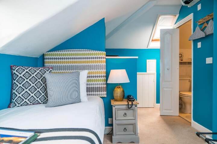 Room 22 of 88