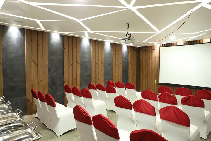 Business Center 65 of 85