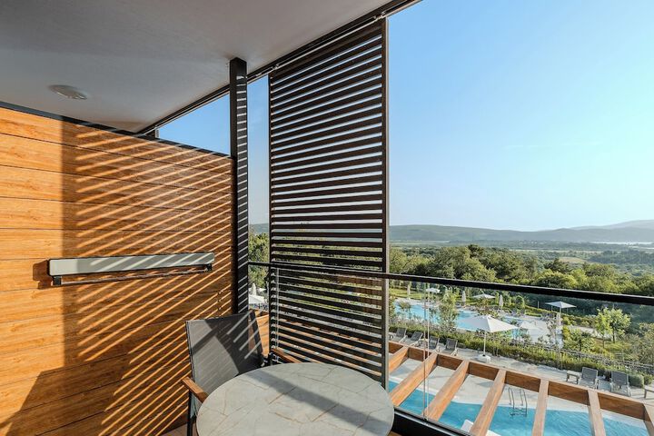 Terrace/Patio 33 of 75