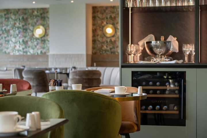 Breakfast/Coffee Service 105 of 173