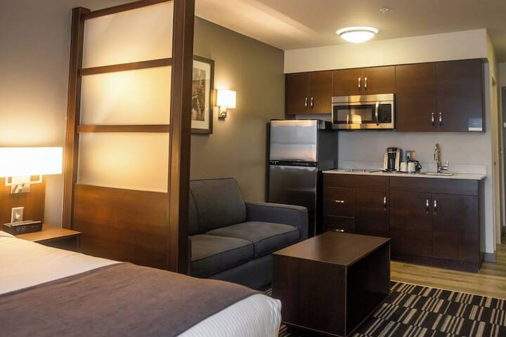 Room 16 of 83