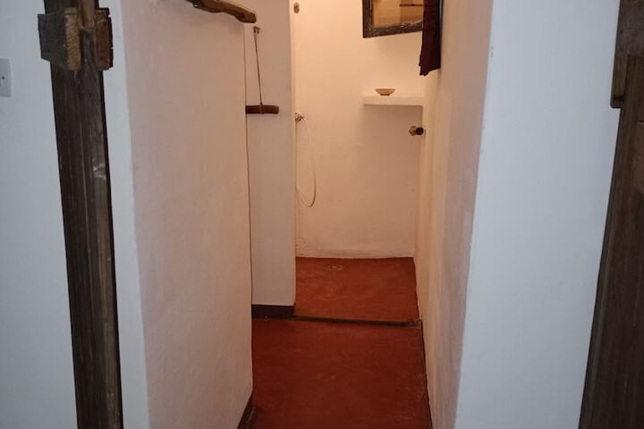 Room 37 of 46