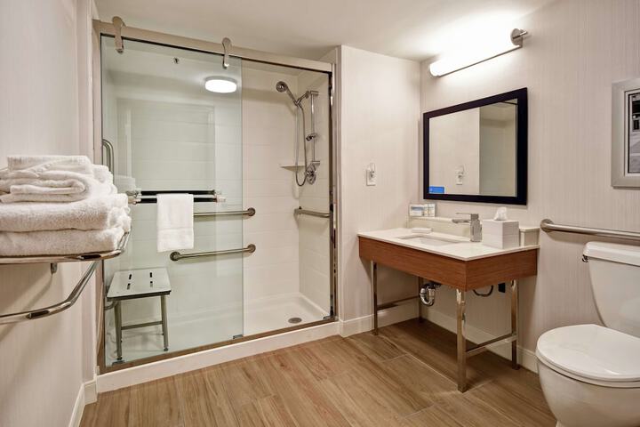 1 King Bed with Shower (13 of 14)