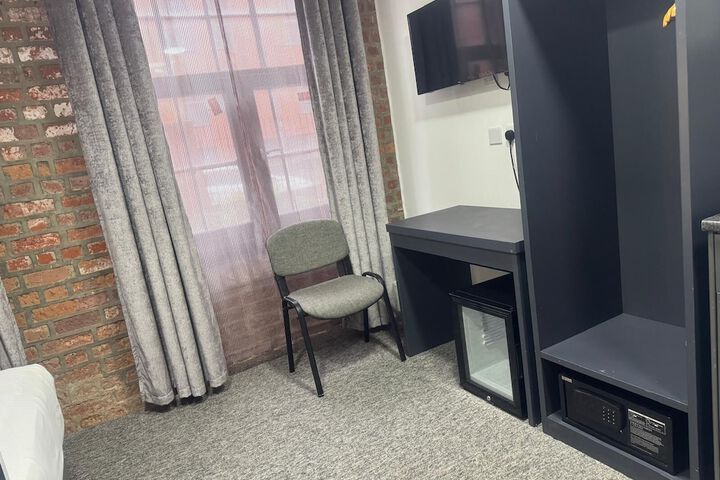 Room 37 of 70