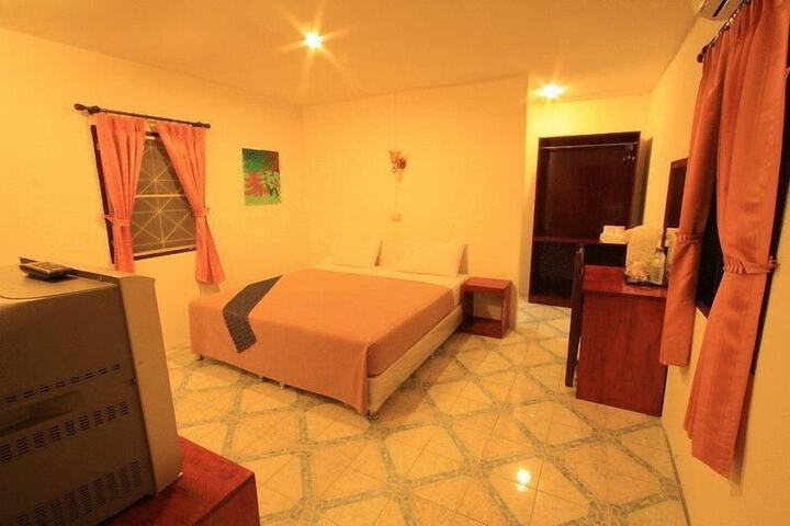 Room 28 of 71