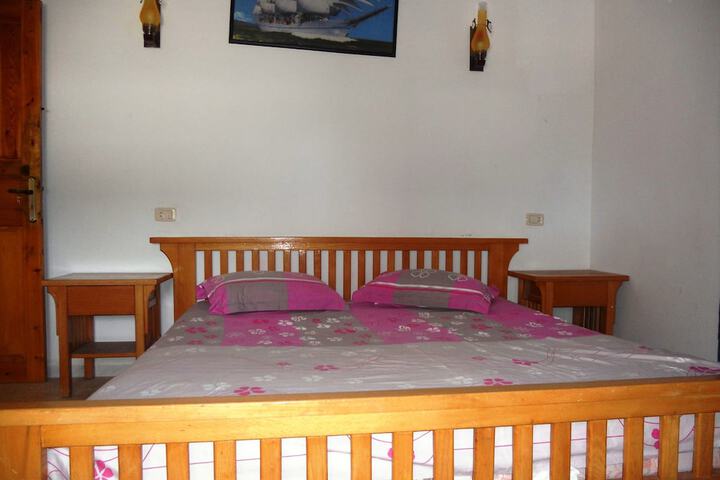 Room 2 of 11