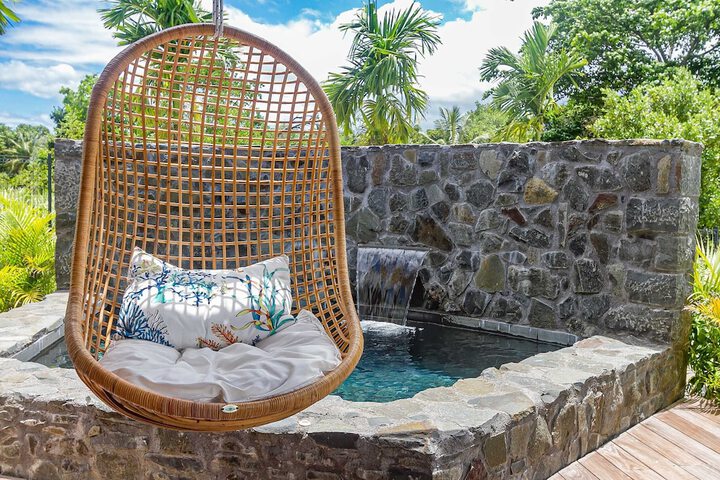 Pool 56 of 122