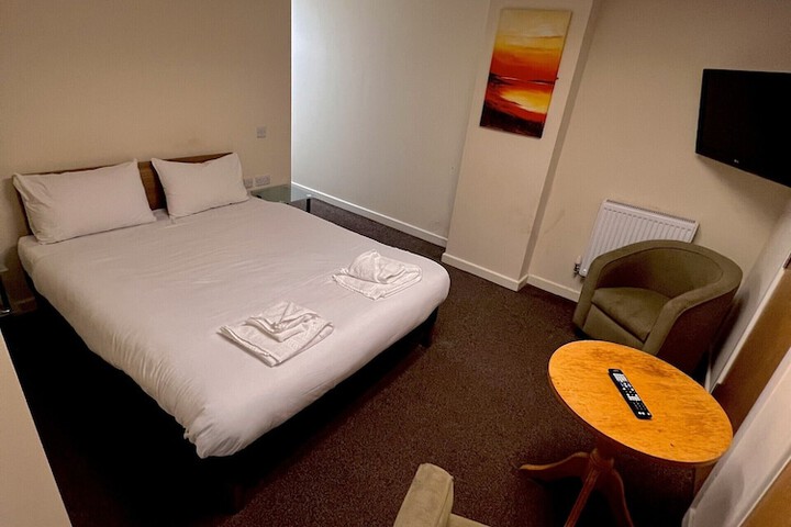 Room 16 of 74