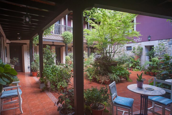Hotel Exterior 48 of 55