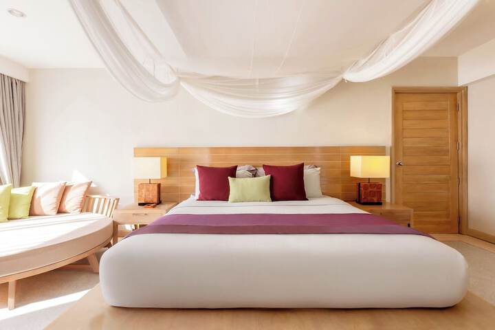 Room 26 of 104