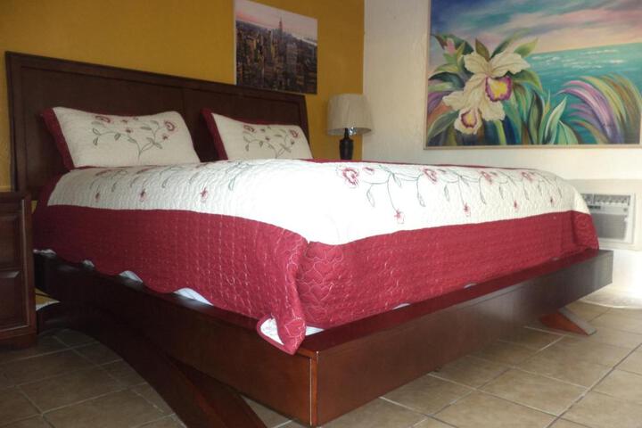 1 King Bed (2 of 2)